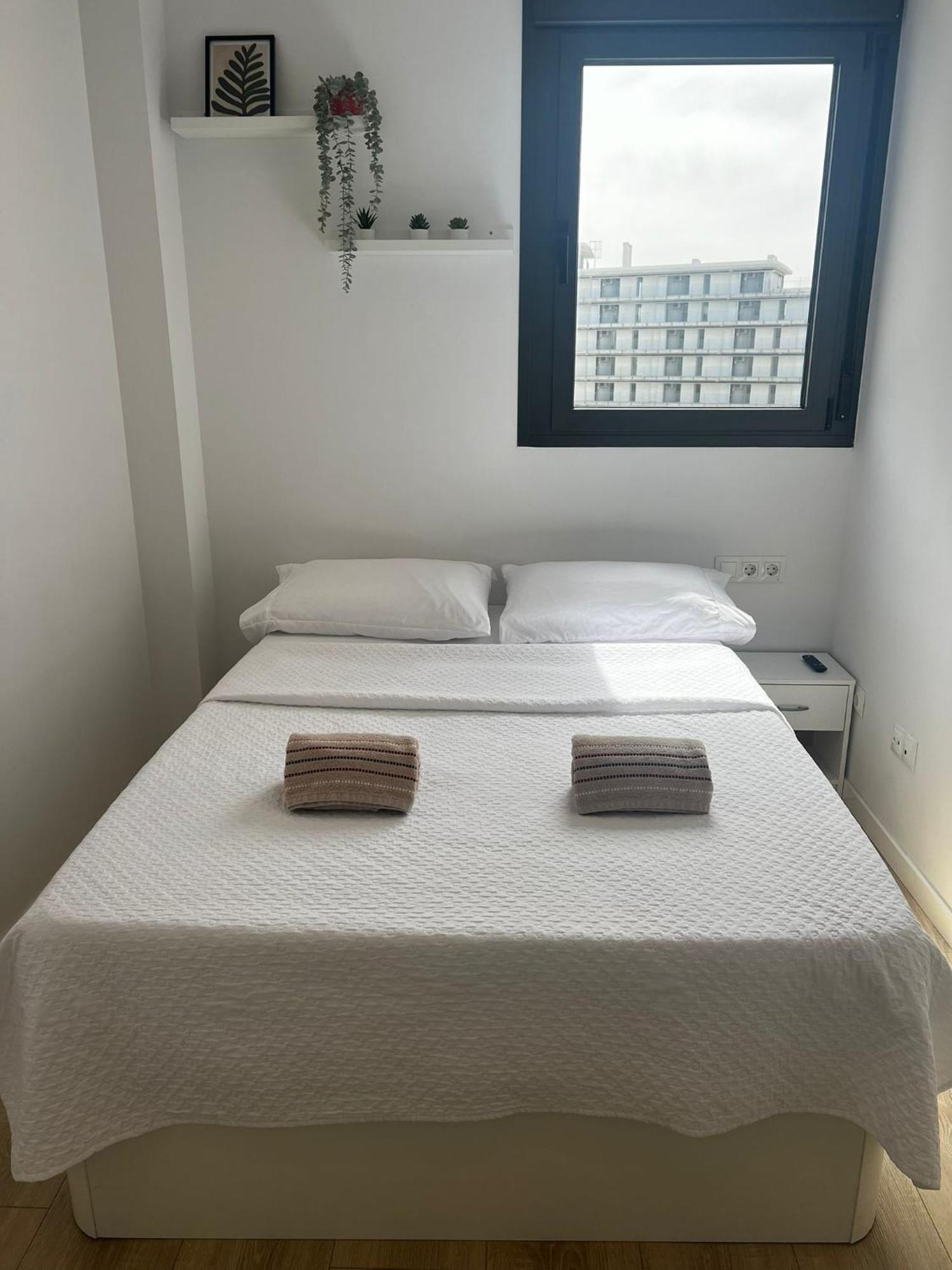 Confortable Habitacion Doble - 2 Sant Adria de Besos Exterior foto