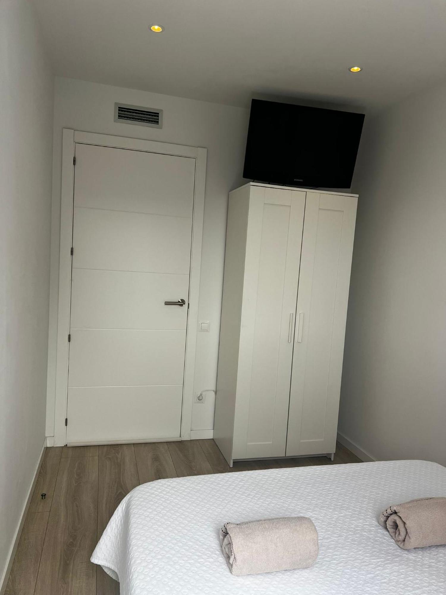Confortable Habitacion Doble - 2 Sant Adria de Besos Exterior foto