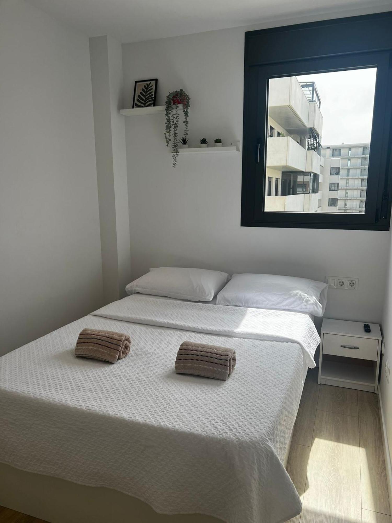 Confortable Habitacion Doble - 2 Sant Adria de Besos Exterior foto